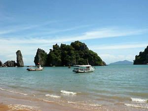 Top 10 Vịnh Biển Đẹp Nhất Việt Nam - Du Lịch Biển Đảo