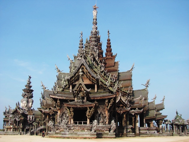 Lâu đài bằng gỗ không có đinh ở Pattaya