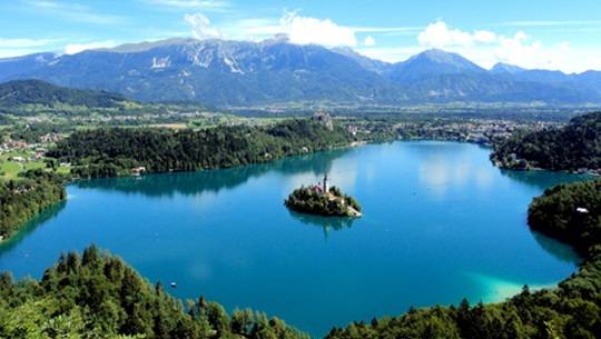 Ngũ hồ đẹp nhất trời Âu