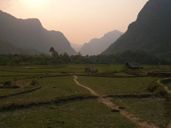 du lịch Lào