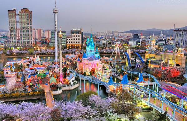 du lịch Hàn Quốc - Toàn cảnh Lotte World.