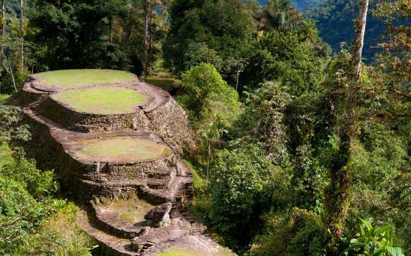 Nằm trong một khu rừng rậm ở phía Bắc Colombia, La Ciudad Perdida được xây dựng từ năm 700 sau công nguyên, và là một đô thị quan trọng trong quá khứ