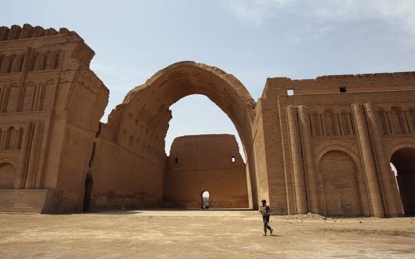 Ctesiphon là thành phố thủ đô của Đế quốc Parthia cổ đại, nằm trên sông Tigris ngày nay là Iraq.