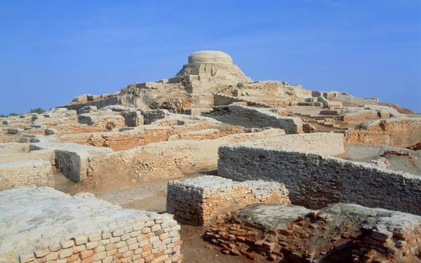 Thuộc nền văn minh Indus cổ đại, thành phố Mohenjo-daro được xây dựng vào khoảng năm 2.600 trước Công nguyên.