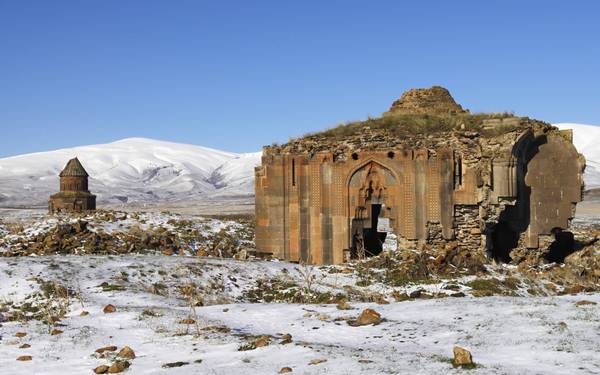 Thành cổ Ani nằm ở phía Đông Bắc Thổ Nhĩ Kỳ vắt qua con sông Akhurian từ Armenia