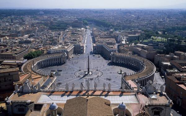 Vatican là một quốc gia có tường bao quanh trong thành phố Rome