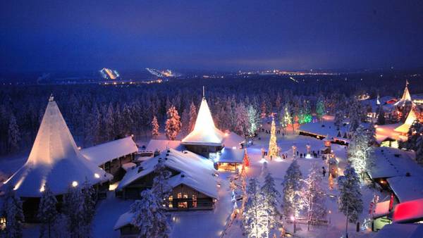 Ngôi làng mang tên Ông già Noel nằm cách thành phố Rovaniemi, thủ phủ của Lapland (Phần Lan) khoảng 8km về phía đông bắc