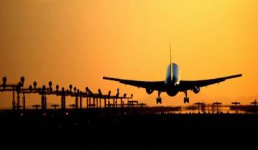 Việc lên kế hoạch du lịch nước ngoài mất nhiều thời gian là vì… săn vé máy bay giá rẻ.