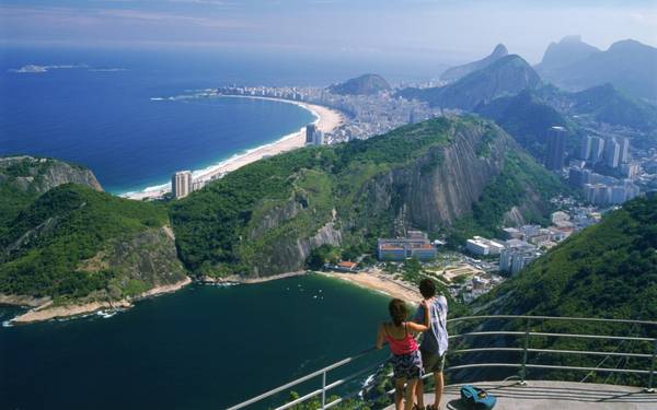 Thành phố Rio de Janeiro với lối sống hiện đại, sôi động, cùng nhiều cảnh đẹp quyến rũ sẽ là điểm đến phù hợp cho chuyến du lịch của các cặp đôi.