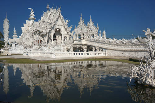 Ngôi đền trắng là một trong những điểm đến làm nên tên tuổi Chiang Rai ở phương bắc Thái Lan.