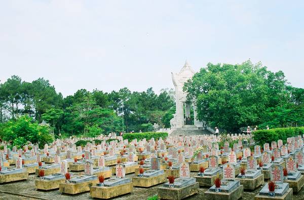 Nghĩa trang liệt sỹ Trường Sơn.