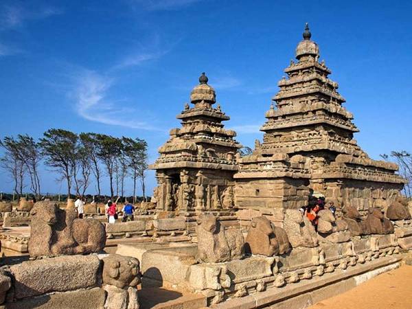 Đền đài ở Mahabalipuram. Ảnh: ejiusa.