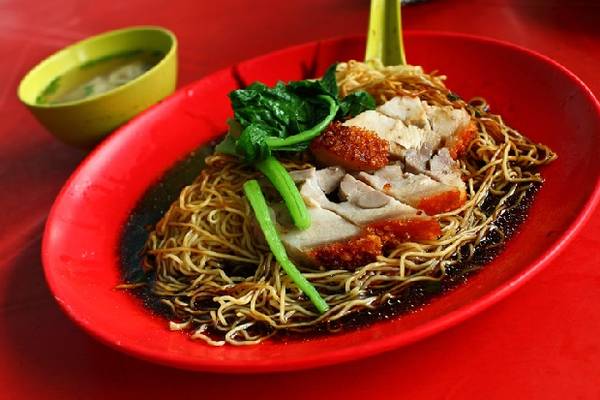Một trong những món ăn phổ biến độc đáo nhất đối với cộng đồng người Hoa ở Kuala Lumpur là Wantan Mee. Ảnh: Gokl.my