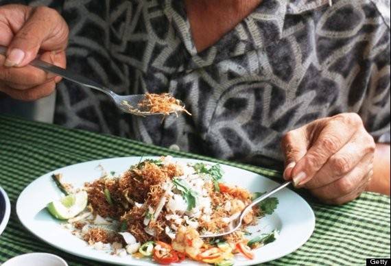 Người Thái ăn chủ yếu bằng thìa và nĩa. Ảnh: Getty