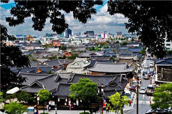 Một góc Làng văn hoá dân tộc Jeonju nhìn từ trên cao. Ảnh: faraazandaneesa.wordpress.com