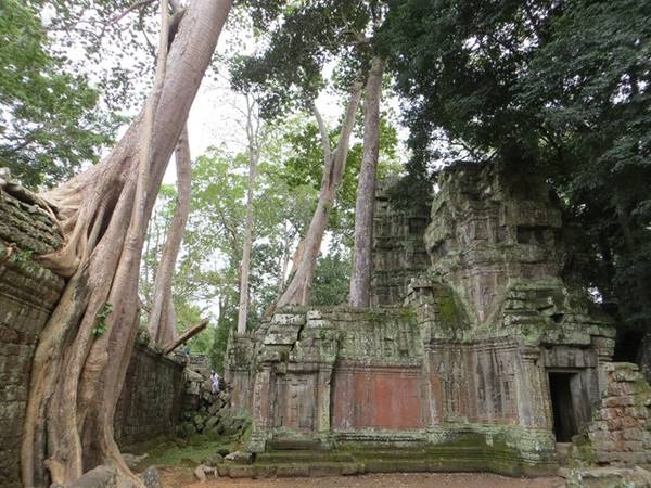 Nhung-den-thap-ky-bi-o-Siem-Reap-ivivu-3