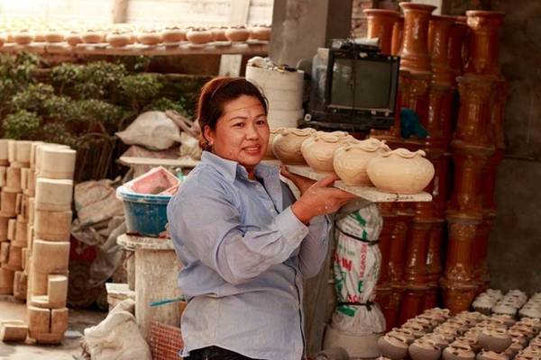 Làng Kim Lan còn được biết đến là nơi sản xuất đồ gốm gia dụng của kinh thành Thăng Long xưa.