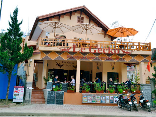nhung-quan-ca-phe-co-goc-nhin-dep-o-sa-pa-ivivu-2.jpg
