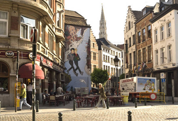 Con đường truyện tranh và một trong những bích họa truyện tranh đầu tiên ở Brussels - Ảnh: wp