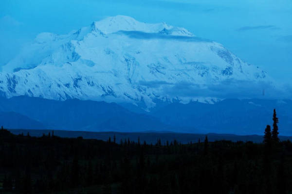  Màu trời Alaska mùa đông. Ảnh: Khang An.