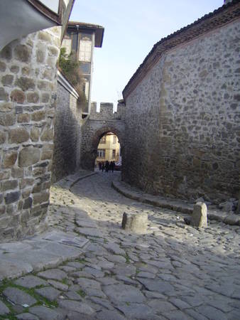 Một con phố từ thời Trung cổ ở Plovdiv - Ảnh: panoramio
