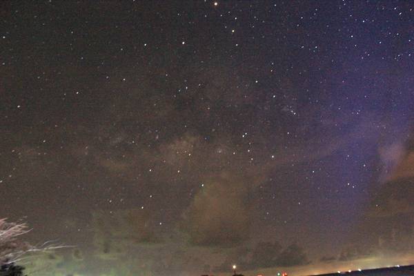 Buổi tối &nbsp;vừa cắm trại, vừa ngắm sao&nbsp;thì không còn gì bằng. Ảnh:&nbsp;FB Vũ Thanh Phương