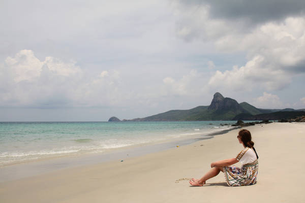 Sự thanh bình và yên tĩnh ở Côn Đảo sẽ là nơi thích hợp cho những ai muốn được thư giãn trong một không gian xanh-sạch-đẹp, trải nghiệm một cuộc sống chậm, thoát khỏi sự ồn ào và những thói quen thường ngày. Ảnh: Joachim