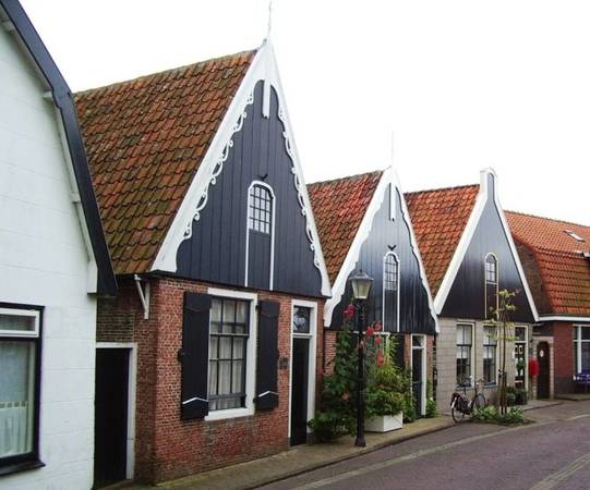 Một góc phố với những căn nhà lãng mạn ở Den Hoorn - Ảnh: texel.net