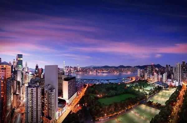 HongKong là điểm đến hấp dẫn với những người thích mua sắm.