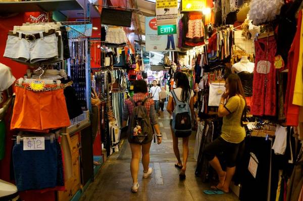 top-10-dia-chi-mua-sam-o-singapore-mua-sale-off-ban-nen-ghi-nho-ivivu-5.jpg