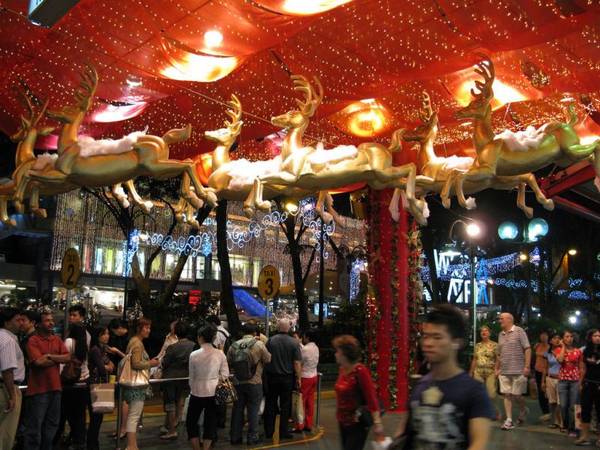 top-10-dia-chi-mua-sam-o-singapore-mua-sale-off-ban-nen-ghi-nho-ivivu-8.jpg