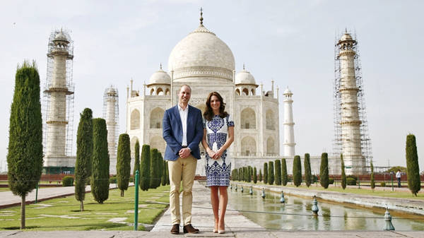 Taj Mahal là điểm dừng chân cuối cùng của vợ chồng Hoàng Tử William ở Ấn Độ. 