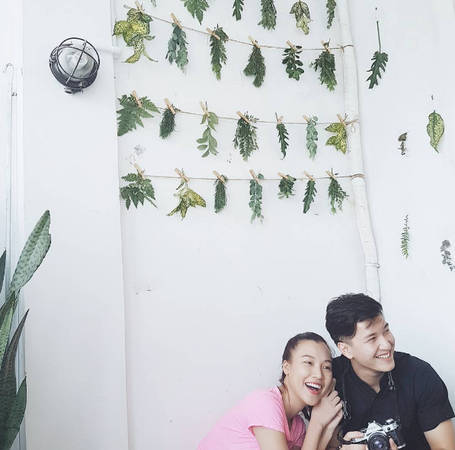 Á Hậu Hoàng Oanh và bạn trai - hot boy Huỳnh Anh cũng thường ghé quán.