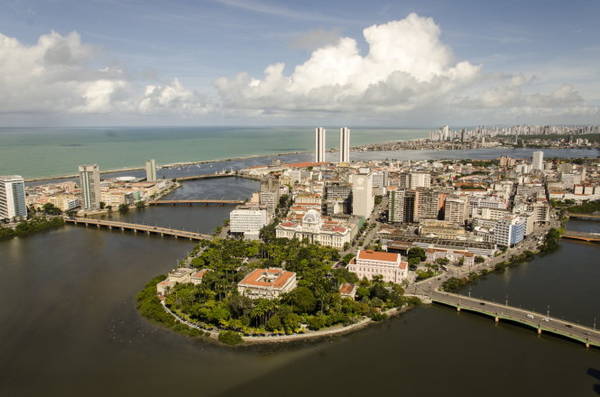 Các khu phố Santo Antônio thuộc Recife Antigo, một trong ba hòn đảo tạo nên khu trung tâm Recife và nơi định cư đầu tiên của người Bồ Đào Nha trong những năm đầu thế kỷ 16 - Ảnh: wiki