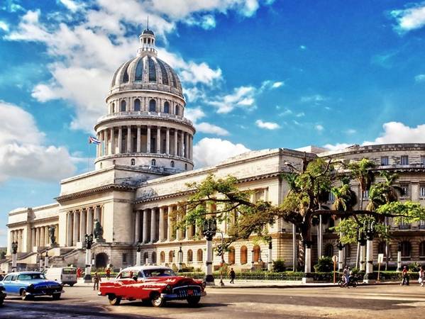 4. Cuba: Mặc cho sự khủng hoảng của nền kinh tế, Cuba vẫn được đề cử là một trong những quốc gia có chỉ số hạnh phúc cao nhất thế giới. Ảnh: Travel.