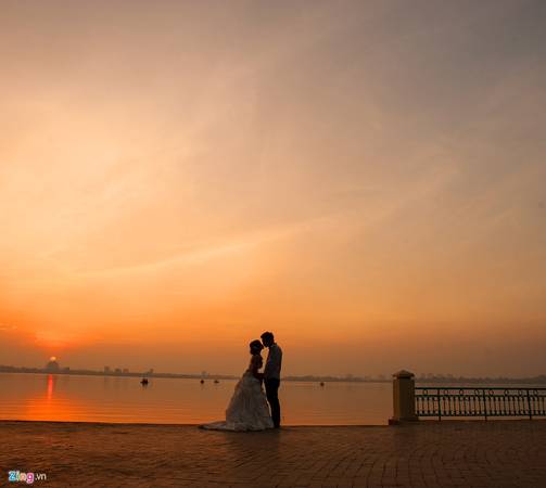 Hồ Tây từ nhiều năm nay được ví như lá phổi xanh của thủ đô, là góc lãng mạn nhất trong bức tranh tổng thể của Hà Nội.