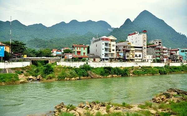Sông Lô ở TP Hà Giang.