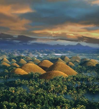 Đồi Chocola ở đảo Bohol, Phillipines - Ảnh: National Geographic