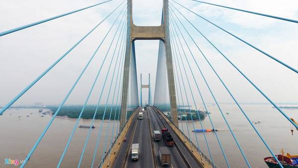 Cầu là một trong những tuyến đường kết nối khu đô thị mới Thủ Thiêm và khu đô thị Phú Mỹ Hưng.