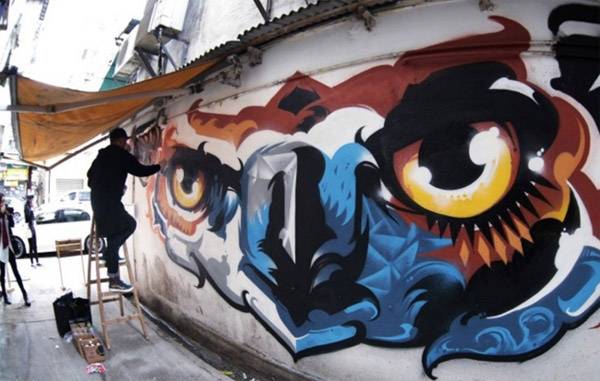Các nghệ sĩ đường phố chọn đây là nơi sáng tạo của họ.