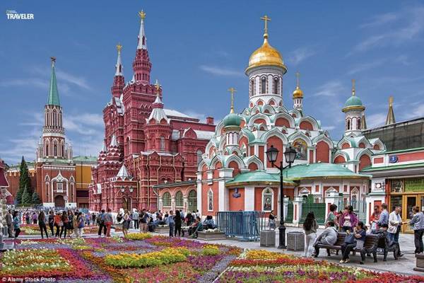 Thành phố Matxcơva, Nga với lối kiến trúc và màu sắc đặc trưng