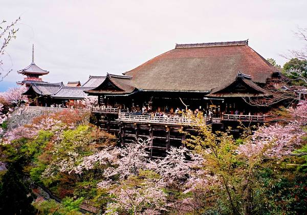 Khung cảnh của Chùa Kiyomizu – Dera. Ảnh: duli Khung cảnh của Chùa Kiyomizu – Dera. Ảnh: duli