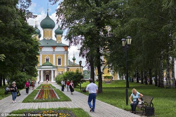 Khách đi từ St Petersburg đến Moscow trong vòng 12 ngày - Ảnh: Shutterstock