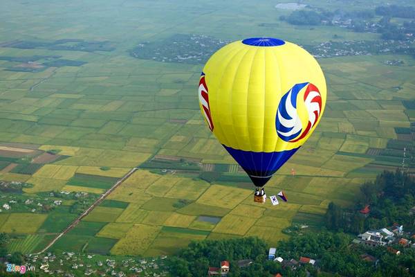 “Lễ hội khinh khí cầu Quốc tế Huế 2017” diễn ra từ 28/4 - 1/5/2017. Ảnh: zing news