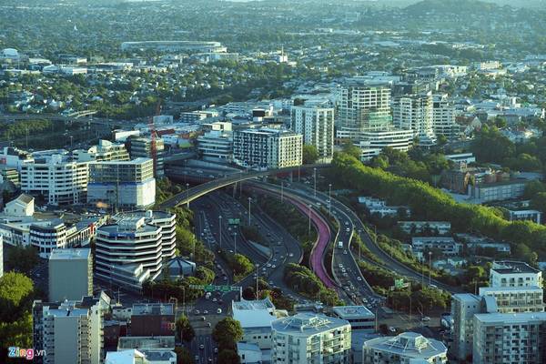 Auckland - chứ không phải Thủ đô Wellington - mới là thành phố lớn nhất tại New Zealand, với dân số cũng đông nhất cả nước, khoảng 1,1 triệu người.