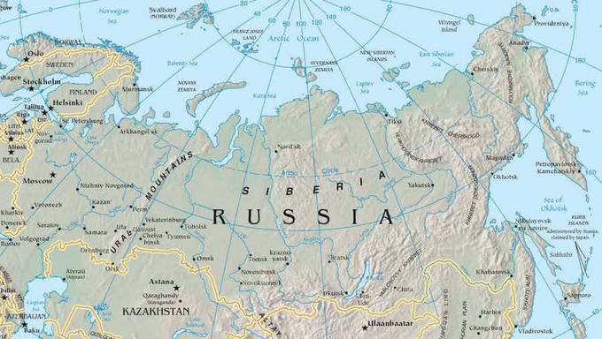 Siberia chiếm 57% diện tích nước Nga và xấp xỉ Canada – nước lớn thứ hai thế giới. Siberia sáp nhập vào Nga từ thế kỷ XVII và là nơi sinh sống của nhiều dân tộc với các nền văn hóa khác nhau.