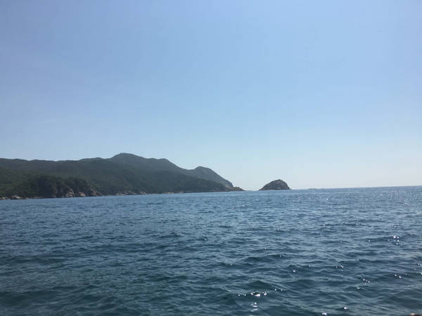 Biển xanh, nắng đẹp không thua gì Nha Trang.