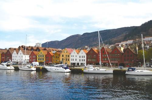 Những ngôi nhà "di sản" trên bến cảng Bryggen