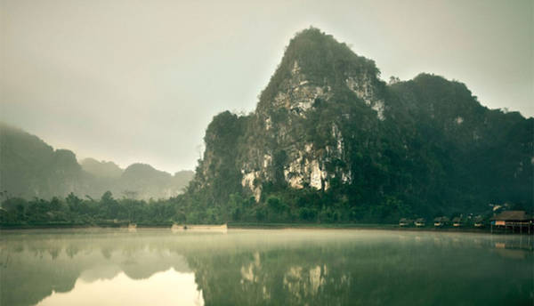 Núi đá vôi tại Vieng Xai, Lào - Ảnh: SCMP