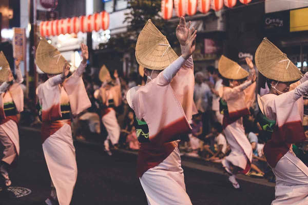 Khi tới thăm Nhật Bản lần đầu vào tháng 4/2016, nhiếp ảnh gia người Brazil Gerald Figueras hoàn toàn bị chinh phục bởi con người và văn hóa nơi đây. Anh quyết tâm quay lại sớm nhất có thể. Khi tới thăm Nhật Bản lần đầu vào tháng 4/2016, nhiếp ảnh gia người Brazil Gerald Figueras hoàn toàn bị chinh phục bởi con người và văn hóa nơi đây. Anh quyết tâm quay lại sớm nhất có thể.